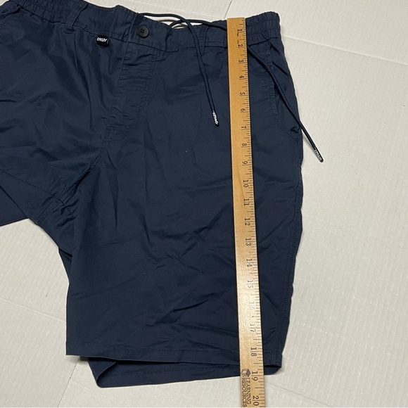 Oakley Regular Fit Navy Blue Casual Golf Men’s Shorts Size 36 8.5 Inch Inseam - Picture 8 of 8